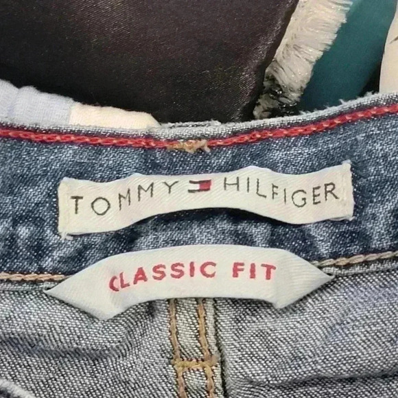 Vintage 90s Tommy Hilfiger High Rise Waist Grunge Mom Jeans - 6 - Picture 4 of 7